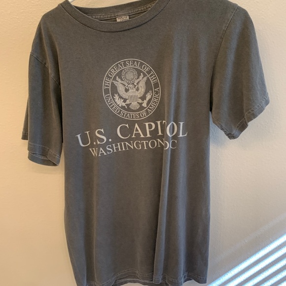 All vintage medium shirts, barely worn. Maximum 5 times for each. All $4.99 - Picture 11 of 16